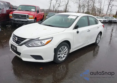 2016 Nissan Altima 2.5/2.5 S/2.5 Sl/2.5 Sr/2.5 Sv z USA, uszkodzony, nr VIN 1N4AL3AP0GN361921